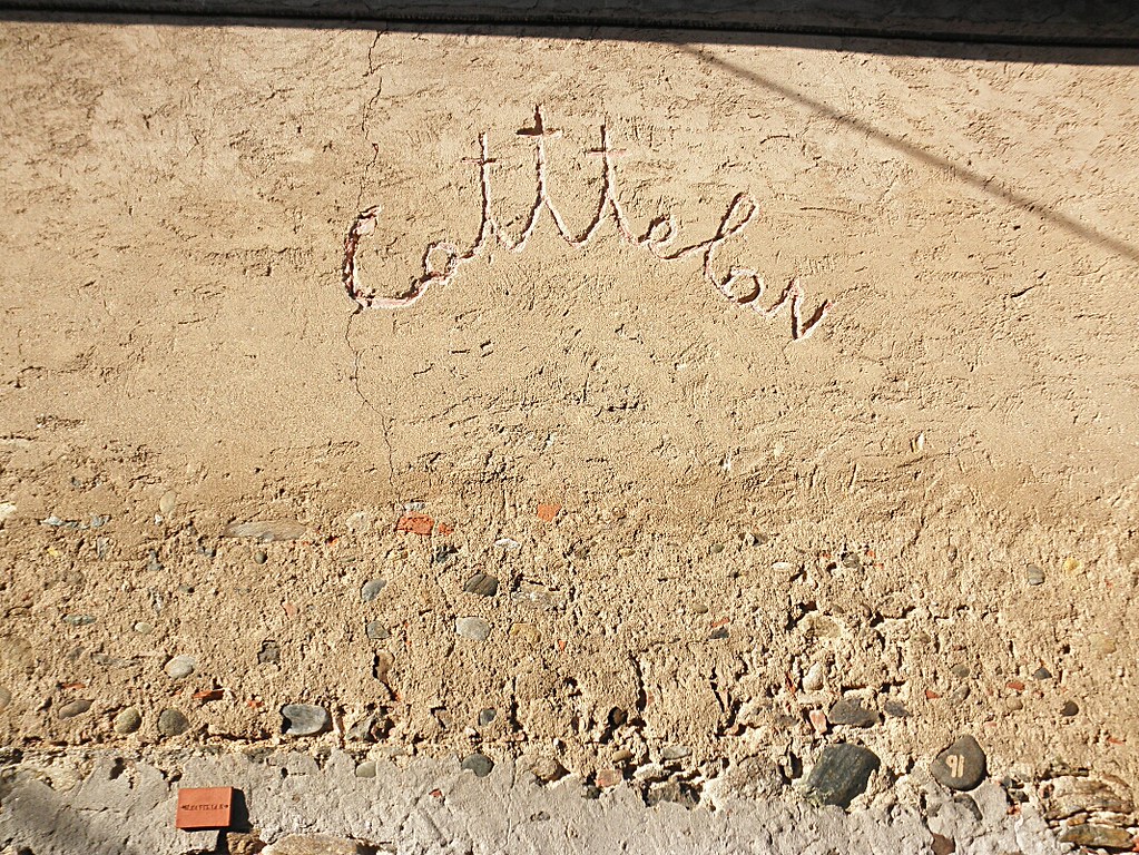 Opera Intervento su muro